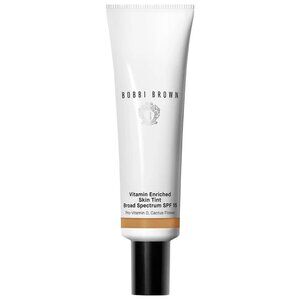 Bobbi Brown Vitamin Enriched Skin Tint Broad Spectrum SPF 15 - Golden 3